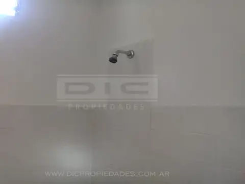 Departamento en Alquiler en Carapachay, $ 600.000