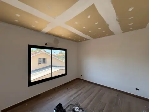 CASA DUPLEX BECCAR A ESTRENAR 4 AMB PILETA JARDIN