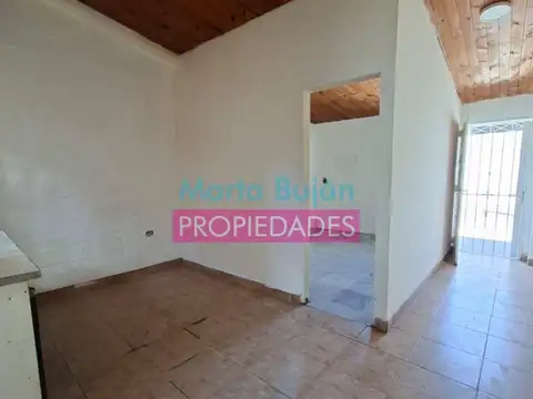 Depto Tipo Casa en Alquiler de 2 ambientes