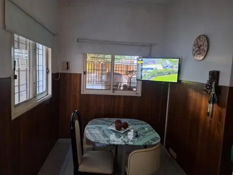 Depto Tipo Casa 4 ambientes con 2 baños