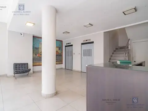 Seis oficinas funcionales en zona centro, excelente rentabilidad.