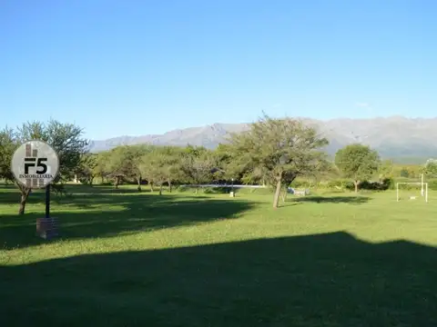 Lotes en venta Villa de las Rosas con Servicios y Escritura