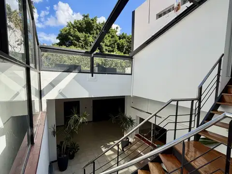Casa en venta de 3 dormitorios con cocheras Rosario