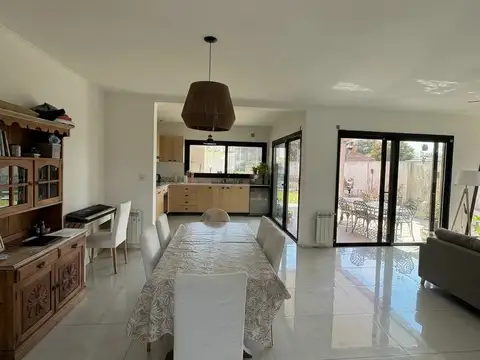 Casa moderna de excelente calidad en venta – VENADO TUERTO