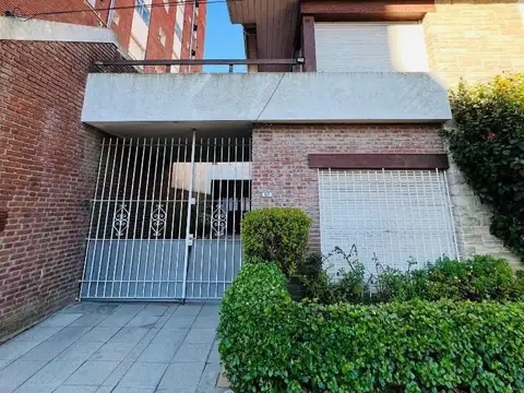 PH 3 AMBIENTES - BARRIO LA PERLA