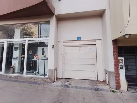 Muy buena cochera