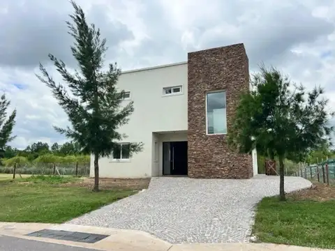 Casa a la venta en Escobar a Estrenar