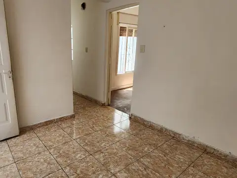 Depto Tipo Casa en Alquiler de 2 ambientes