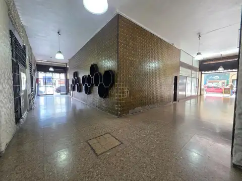 Local en Alquiler en Boca, $ 190.000