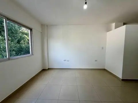 Departamento en Alquiler en Haedo, $ 320.000