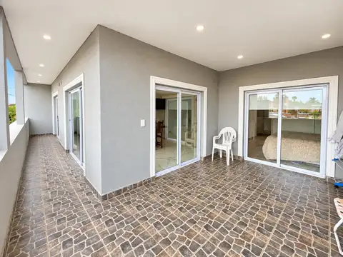 Casa en Venta en Maquinista F Savio, USD 215.000