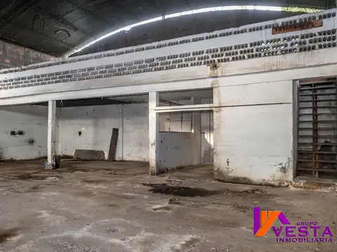 Calle Lavalle-galpon En Venta-6 Oficinas-macro Centro