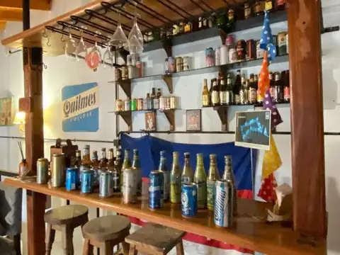 Casa 7 ambientes con 2 baños