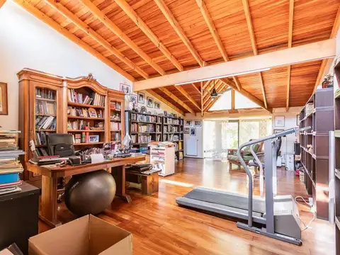 Casa 7 ambientes con 3 baños