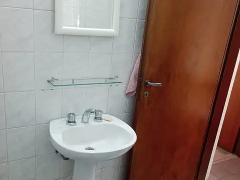 Depto Tipo Casa en Alquiler de 1 dormitorio