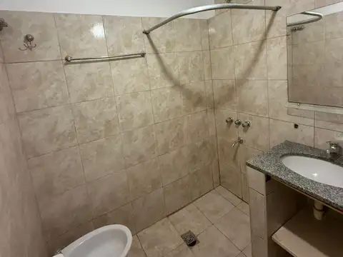 Departamento en Alquiler en Pablo Podesta, $ 400.000