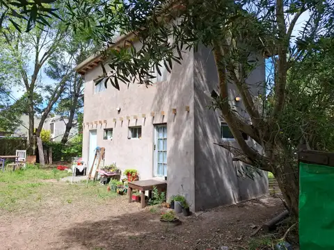 TERRENO DE 450 m Y CASA -AMPLIO TERRENOS ARBOLADO