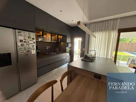 Casa en venta en Villa Gobernador Udaondo