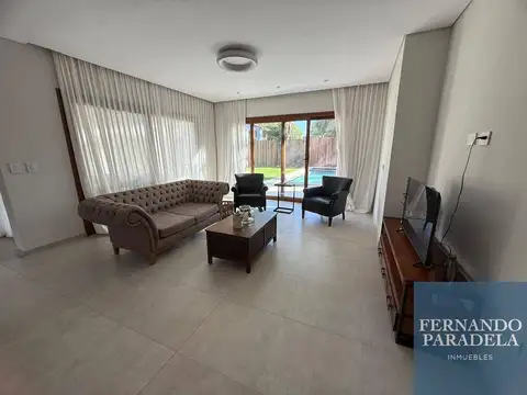 Casa en Venta en Villa Gobernador Udaondo, USD 620.000