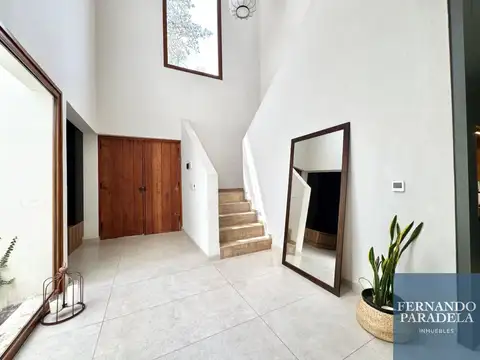 Casa en Venta en Barrio Parque Leloir, USD 595.000