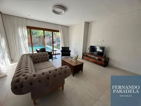 Casa 6 ambientes con 5 baños