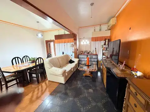 CASA VENTA 3 AMBIENTES ALDO BONZI COCHERAS