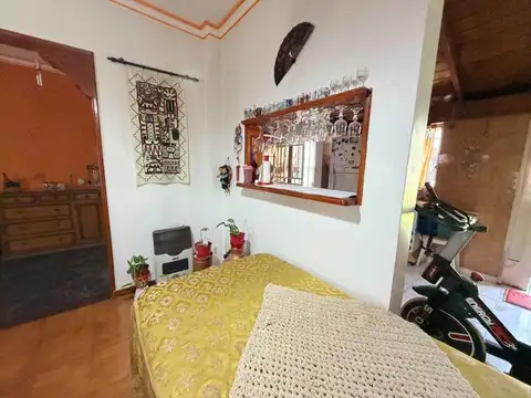 Casa 3 ambientes con 1 baño