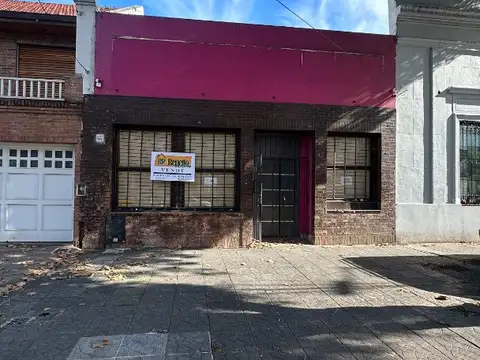 VENTA Local o Salon comercial  centrico en  Lomas de Zamora!