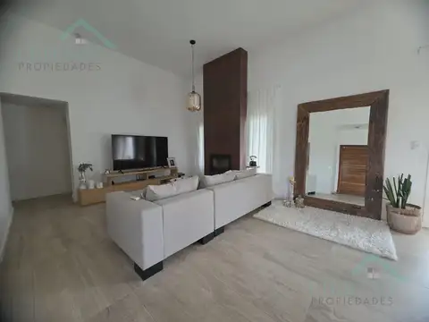 Casa en Venta en Fincas de San Vicente, USD 319.000