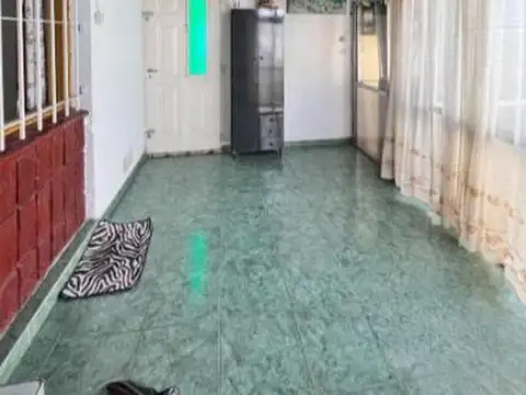 Casa en Venta en Villa Elvira, USD 90.000