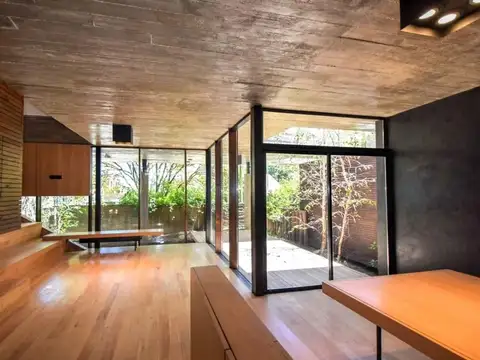 Depto Tipo Casa en Venta al Este