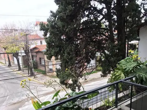 Castelar Norte impecable monoambiente excelente ubicacion