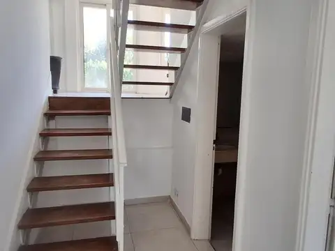 Casa en Venta 5 ambientes en Country Maschwitz Club  con Pileta OPORTUNIDAD!