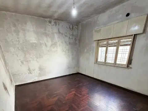 VIVIENDA MULTIFAMILIAR - PH FRENTE 2 AMB + PH FONDO 4 AMB - LOTE 10 x 21.79 –
