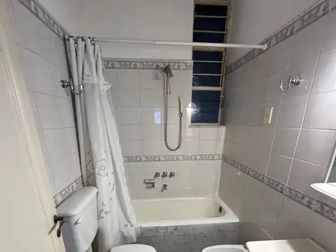 Depto Tipo Casa en Venta 40 años