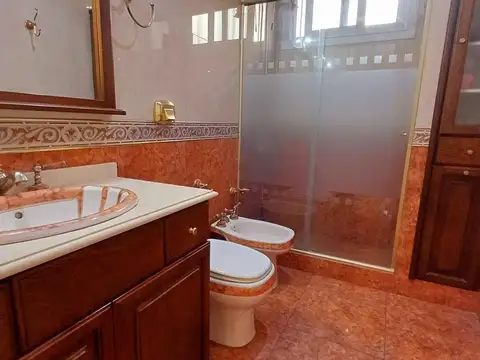 Casa en Venta en Valentin Alsina, USD 180.000