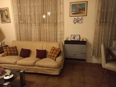 Casa en Venta en Coghlan, USD 185.000