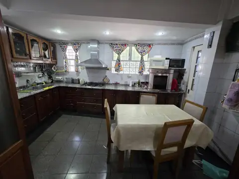 Departamento en Venta de 4 dormitorios