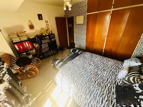 Casa 7 ambientes con pileta - Villa del Parque