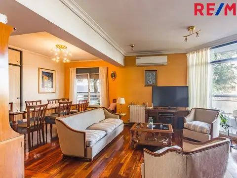 Departamento en Venta en Parque Chacabuco, USD 225.000