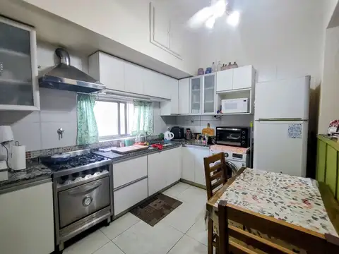 Depto Tipo Casa en Venta con 1 cocheras