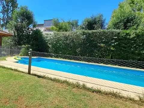 Casa en Alquiler en Pilar, USD 900