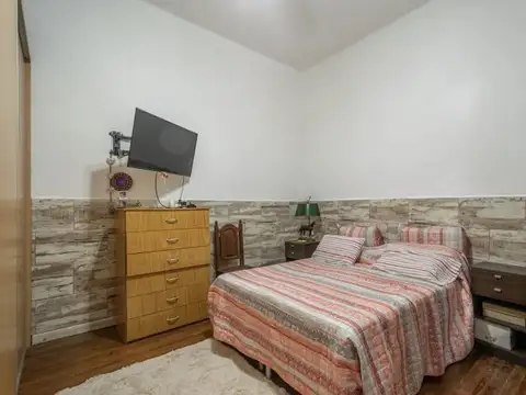 Depto Tipo Casa en Venta 50 años