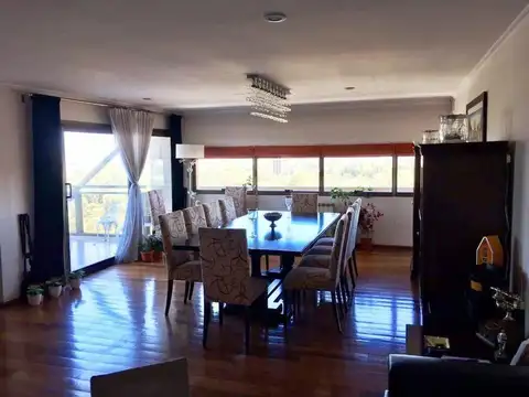 Hipólito Irigoyen 500