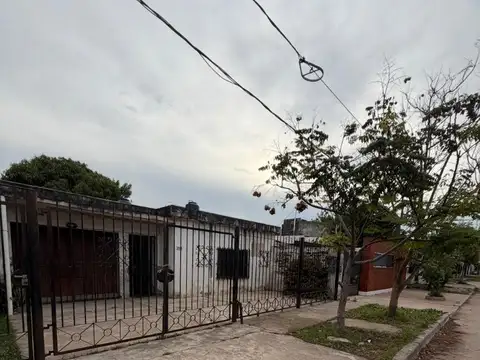 Casa en venta - Villa Itati