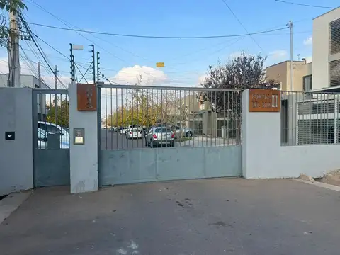 Depto Tipo Casa en Venta de 4 ambientes