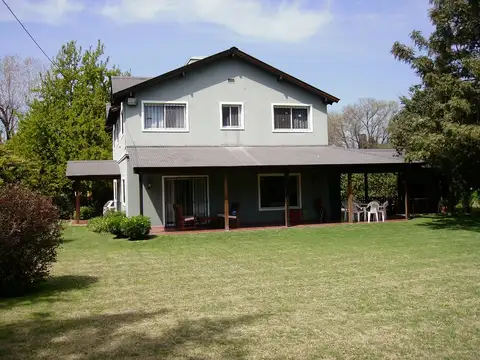 Excelente casa en zona Balbastro, Don Torcuato.
