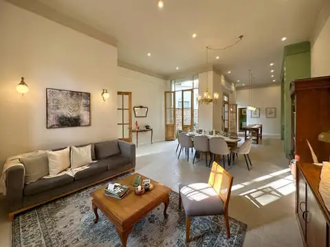 Casa en Venta en Nuestra Señora De Lourdes, USD 305.000