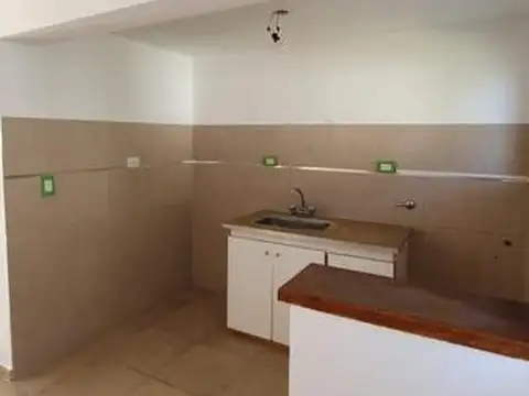 Depto Tipo Casa 4 ambientes con 1 baño
