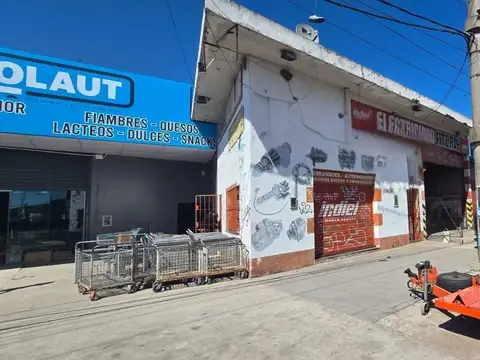 Local en Virrey Del Pino